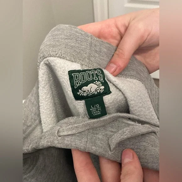 ROOTS - Picture 2 of 3